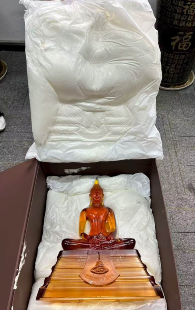 手拍发泡袋02.png
